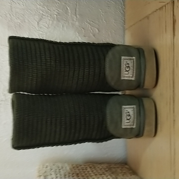 💜UGG Green Knit Boots💜 - Picture 2 of 5